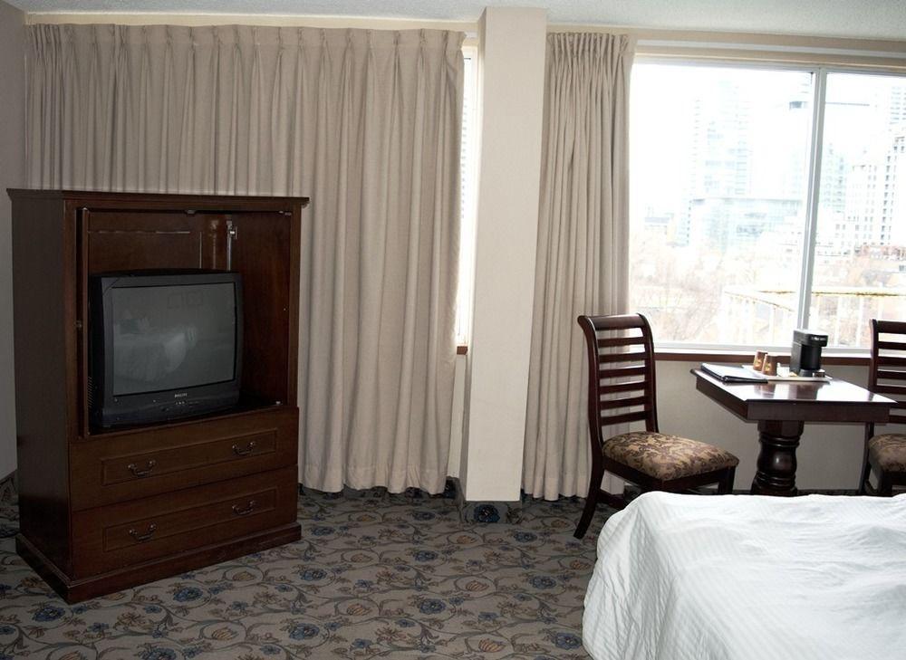 Hotel 89 Yorkville Toronto Zewnętrze zdjęcie