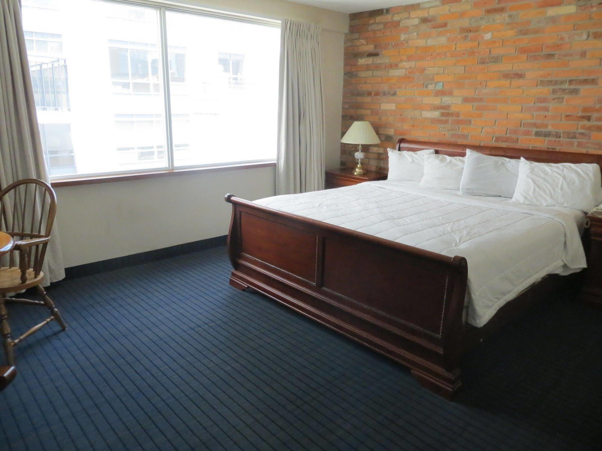 Hotel 89 Yorkville Toronto Zewnętrze zdjęcie